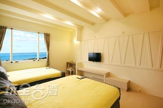 Green Island Dolphin House Bed & Breakfast Room photo